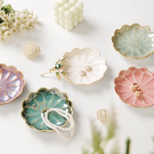 Lotus Ring Holder Dish Small Indoor Ash Tray, Ceramic Dessert Plate Trinket Jewelry Holder Organizing Necklace Earrings for Parents Friends Sister, All Jewelries Are NOT Included. Grass Green.