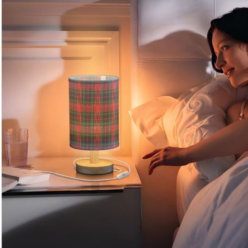 Fustylead Red and Green Plaid Table Lamp for Bedroom USB Port Lamps Small Accent Table Lamp Nightstand Lamp Sturdy Linen Shade Wooden Base Decorative Lamps for Bedside Reading|Kids|Dorm|Home