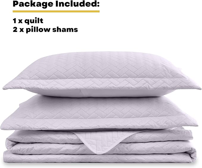 Maple&Stone Oversized King Quilt 128"x120", Huge Bedspread Light Purple | Breathable Coverlet with Chevron Pattern, All-Season Dorm Bed Cover Set Bedding Decor 3 Piece