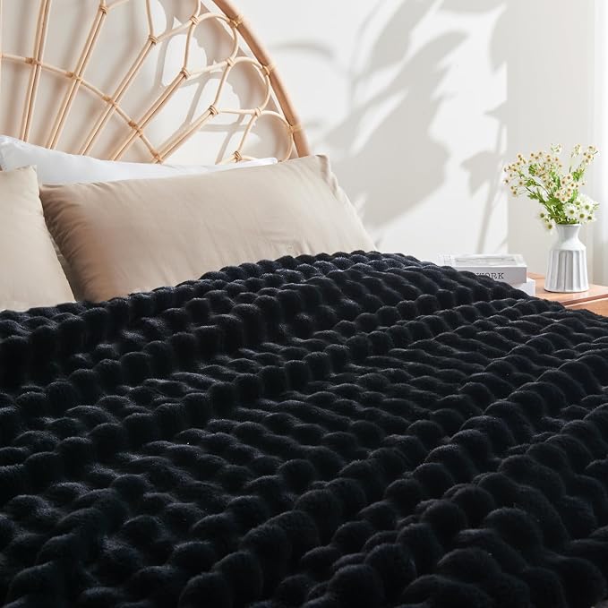 NEWCOSPLAY Faux Fur Fluffy Bubble Throw Blanket for Couch, Black, 50"x60" | Soft Thick Warm Bubble Blanket for Couch Sofa Bed 550GSM, Plush Cozy Luxury Decorative Throw, Gift for Women Men