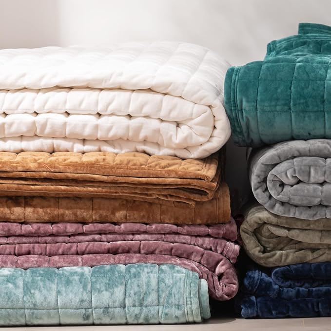 RECYCO Channel Box Stitch Velvet Quilt Set, Twin/Twin XL Size, Aqua Green | Ultra Soft Lightweight Velvet Comforter, Luxury Oversized Bedspread Coverlet, Quilted Bedding Set for All Season with 1 Sham