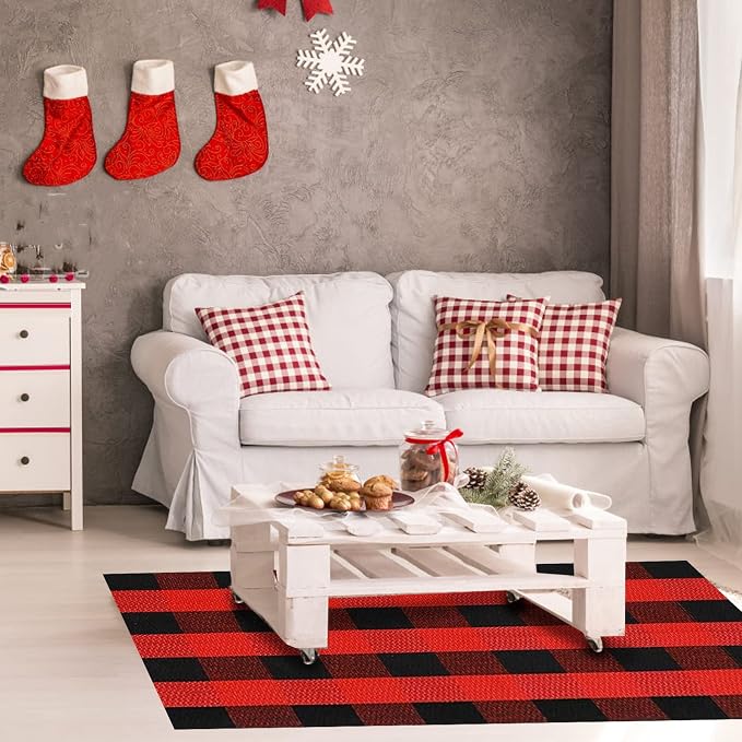SEEKSEE Buffalo Plaid Outdoor Rug 27.5x43 Red and Black Front Door Mat, Layering Rug for Porch, Christmas Doormat, Front Porch Rug for Outdoor Entrance Entryway Patio Porch Winter Holiday Decor