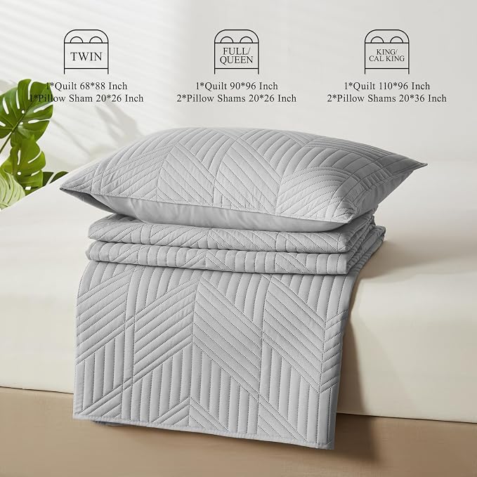 Davulos King Quilt Bedding Set,Light Grey Ultrasonic King/Cal King Quilt Set Reversible Microfiber Bedspread,Lightweight Soft Modern Geometric Coverlet Set for All Seasons(1 Quilt,2 Pillow Shams)