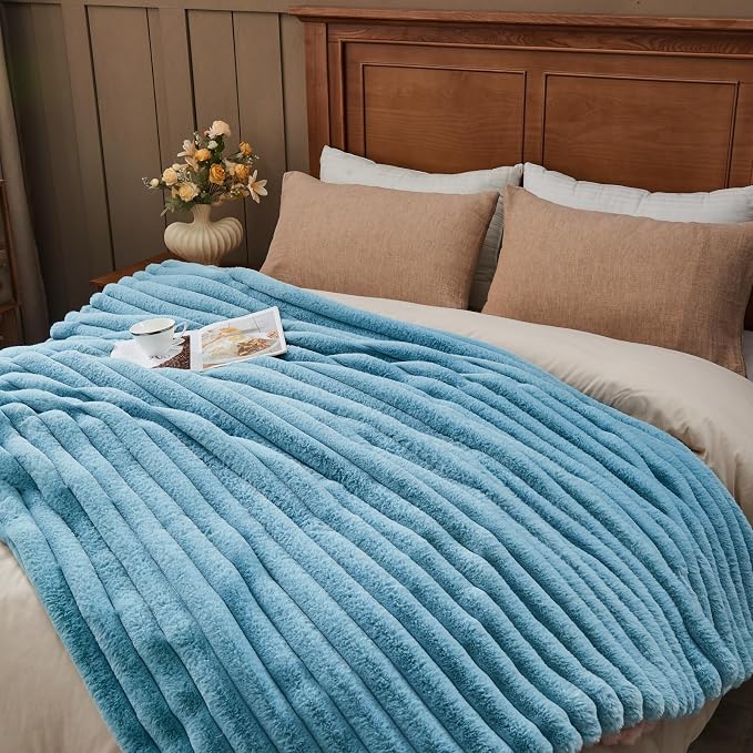 NEWCOSPLAY Faux Fur Ribbed Twin Blanket for Couch, Blue, 60"x80" | Plush Soft Thick Warm Blanket for Couch Sofa Bed 850GSM, Fluffy Cozy Luxury Decorative Throw, Gift for Women Men