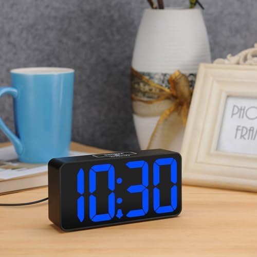 DreamSky Small Digital Alarm Clock for Bedroom with Large Big Numbers