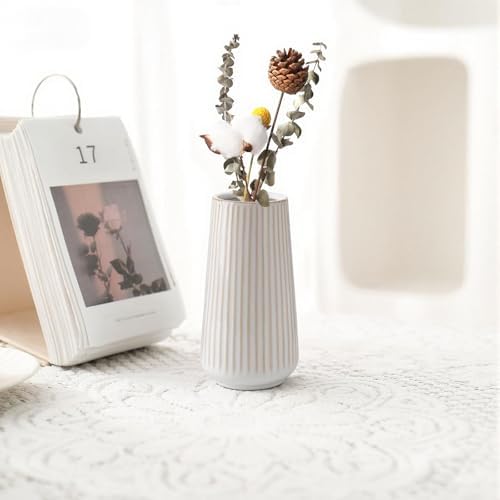 Ceramic Vase, GUKJOB Small Cute Flower Vase for Pampas Grass, Home, Living Room, Dining Table, Farmhouse, Office Decor, Bedroom, Table, and Kitchen Shelf (Yellow Ribbed)