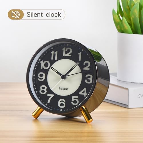 Tetino Analog Alarm Clock,Silent Non Ticking Small Clock with Night Light, Battery Operated, Simple Design, Desk Clock for Bedroom, Bedside, Desk, Adult, Kid, Gift，Ideal Decor (Light Luxury Gray)