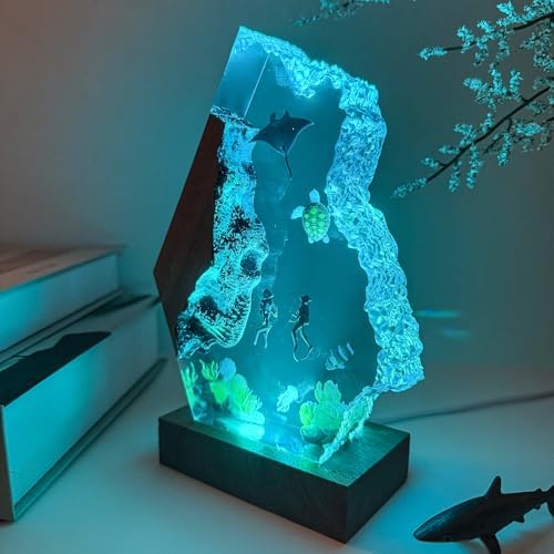 Handmade Scuba Diving Resin Ocean Lamp with Woodden Base
