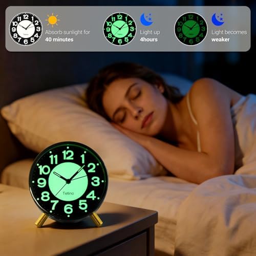 Tetino Analog Alarm Clock,Silent Non Ticking Small Clock with Night Light, Battery Operated, Simple Design, Desk Clock for Bedroom, Bedside, Desk, Adult, Kid, Gift，Ideal Decor (Light Luxury Gray)