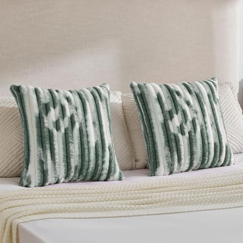 FUTEI Pack of 2 Faux Fur Throw Pillow Covers 26x26 Inch, Dark Green White