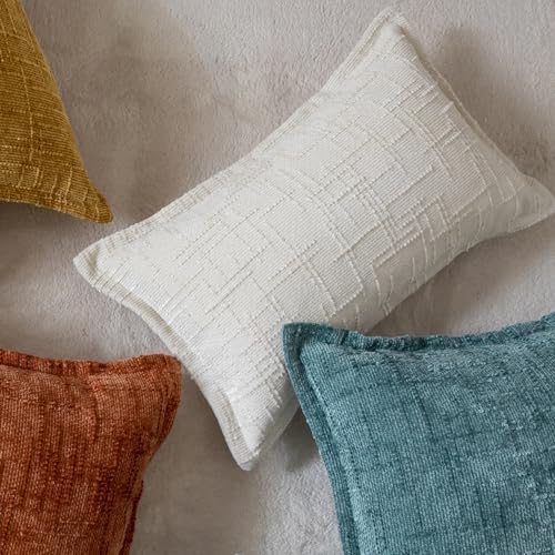 Yaertun Chenille Throw Pillow Covers 16x24 Inch Set of 2 Textured Broadside Soft Cozy Velvet Pillow Covers Modern Farmhouse Boho Decorative Pillow Cases for Couch Bed Sofa Livingroom Cream White