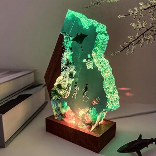 Handmade Scuba Diving Resin Ocean Lamp with Woodden Base