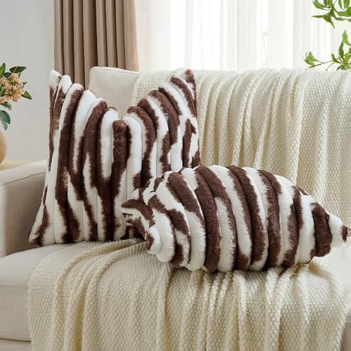 FUTEI Pack of 2 Faux Fur Throw Pillow Covers 24x24 Inch, Coffee White