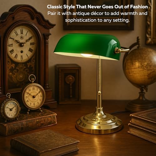 LIGHTACCENTS Traditional Banker’s Desk Lamp with Green Glass Shade and Brass Base – Classic Desk Lamp with Pull Chain, Office Lighting, Vintage Style Reading Light