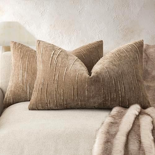 Foindtower Pack of 2 Slubby Textured Chenille Throw Decorative Pillow Covers Lumbar Accent Solid Cushion Cover Neutral Farmhouse Pillow Case for Couch Sofa Bedroom Living Room 12x20 Inch,Brown