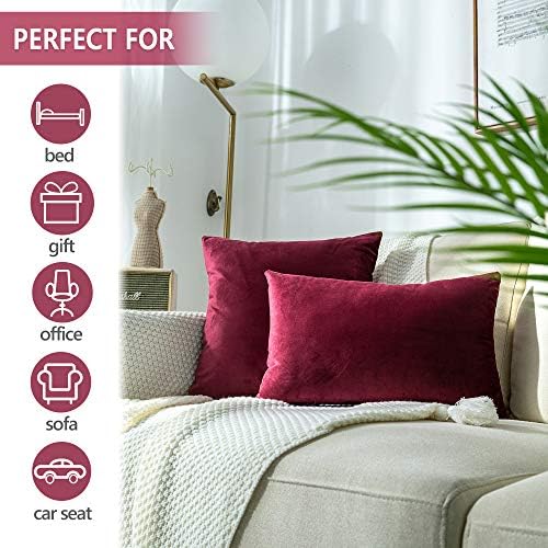Stellhome New Year/Christmas Decorations Velvet Throw Pillow Covers Square Super Soft Pillowcase for Bed Couch Sofa Bench, 18 x 18 inch (45 cm), Burgundy, Pack of 2