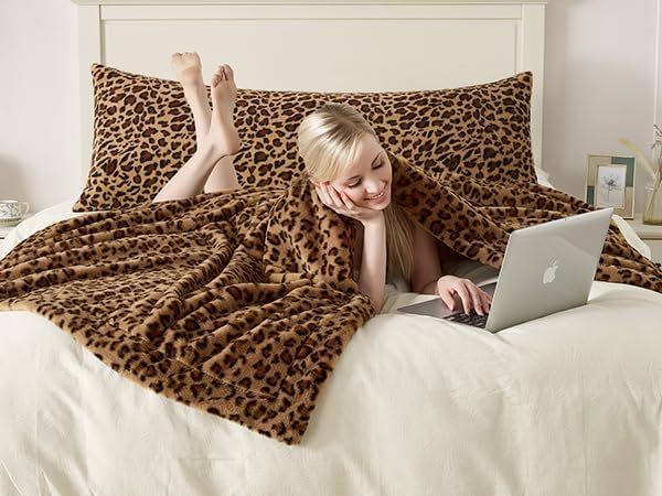 GALMAXS7 Cheetah Pillow Covers Leopard Throw Pillow Covers, 20x54 | Faux Fur Throw Pillow Covers Leopard Couch Pillow Covers Fluffy Soft Decorative for Home Living Room Bedroom