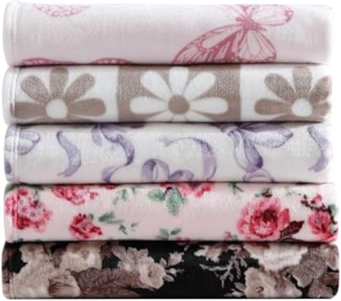 Betsey Johnson - Blanket, Buttery-Soft Throw Blanket for Couch or Bed, Boldly Plush & Oversized Bedding (Vintage Floral Pink, 50" x 70")