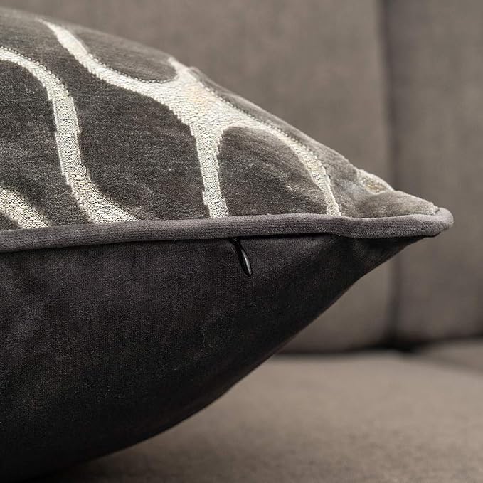 Yangest Silver Grey Square Throw Pillow Cover Wavy Velvet Cushion Cover Modern Zippered Pillowcase for Sofa Couch Bedroom Living Room Chair, 18 x 18 Inch