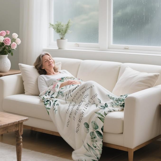 Mocsicka Mom Blanket Ultra Soft Sherpa Fleece Throw (50x60 Inch) | Cozy Lightweight Luxury Throw for Women from Daughter Son, Floral Tote Bag Gift Set