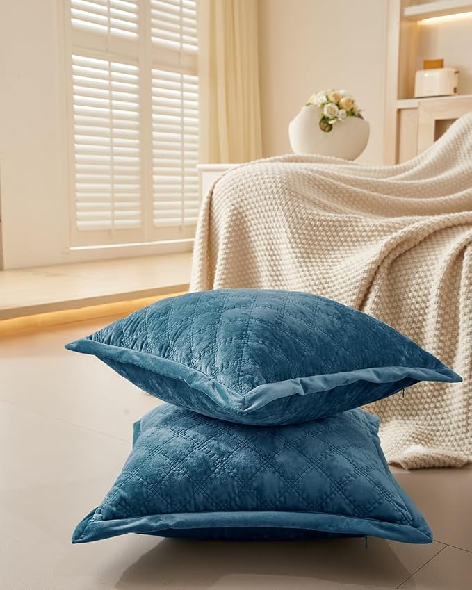 Throw Pillow Cover 18x18 1 Piece Velvet Square Pillowcase Soft Skin-Friendly Cross Process Decorative Farmhouse Cushion Covers for Couch Sofa Bedroom Living Room,Blue