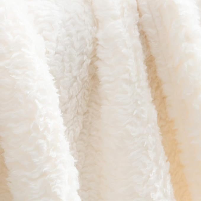 Ultra Soft Cozy Sherpa Throw Blanket, Solid Antique White Light Weight Warm Decorative Boho Style Plush Throw Blanket Cover for Sofa, Couch, Bedroom,Travel, Pattern Reversible, 50”x60”