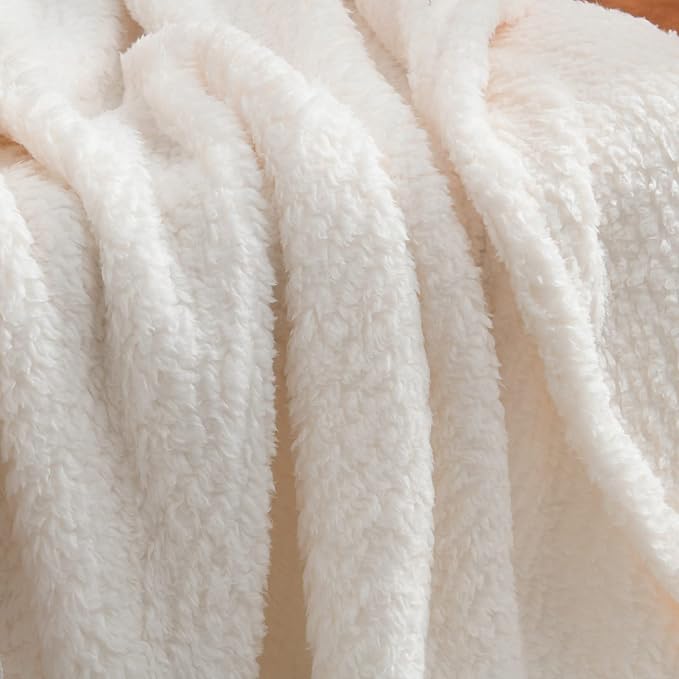 Ultra Soft Fleece Sherpa Blanket King Size,Lightweight Cozy Boho Bed Blanket with Decorative Tassel, Pattern Reversible, Antique White,104”x90”