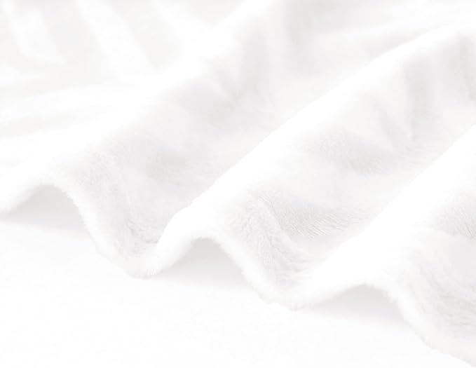 Whale Flotilla Flannel Fleece Bed Blanket Twin XL Size, White | Lightweight Breathable Soft Bedspread, Plush Fluffy Coverlet Chevron Design Decorative Blanket for All Season, 90x66 Inch