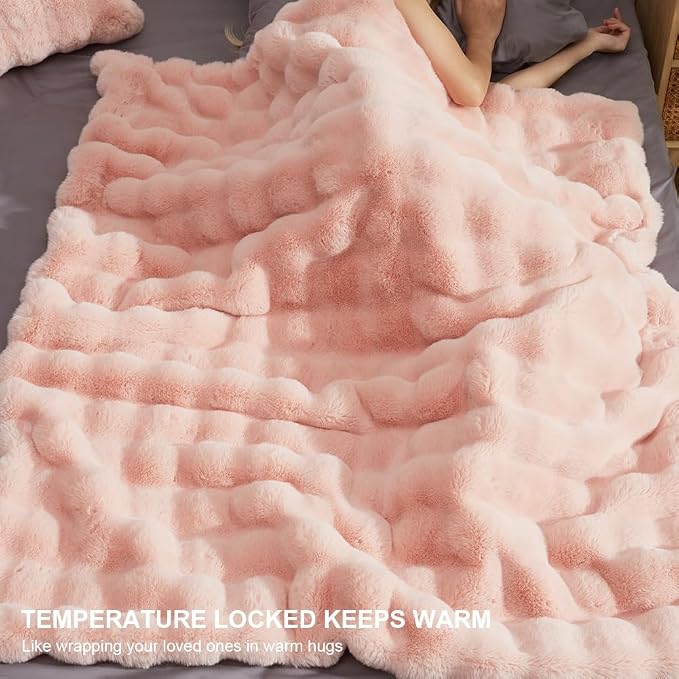 Soft Faux Rabbit Fur Throw Blanket Luxury Super Comfy Double Sided Ultra Cozy Thick Warm Fluffy Blanket for Couch Chair Sofa Bed Living Room Camping, Plush Fuzzy Bubble Blanket, 970 GSM, 50''x60''