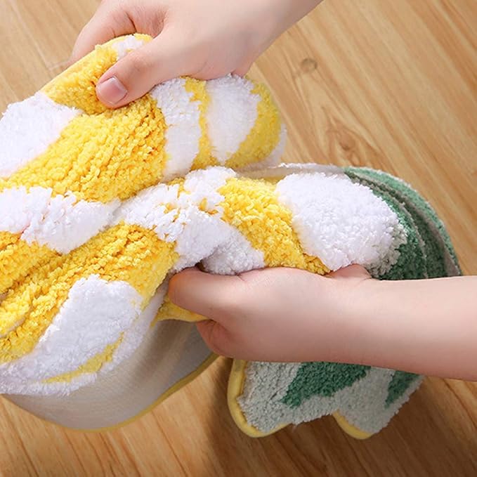 Pineapple Door Mat, Non-Slip Area Rug Cartoon Pineapple Welcome Rug for Home Decor Living Room Bedroom Bathroom Indoor Mat Washable Carpet, 32 x 20 inch