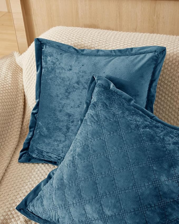 Throw Pillow Cover 18x18 1 Piece Velvet Square Pillowcase Soft Skin-Friendly Cross Process Decorative Farmhouse Cushion Covers for Couch Sofa Bedroom Living Room,Blue