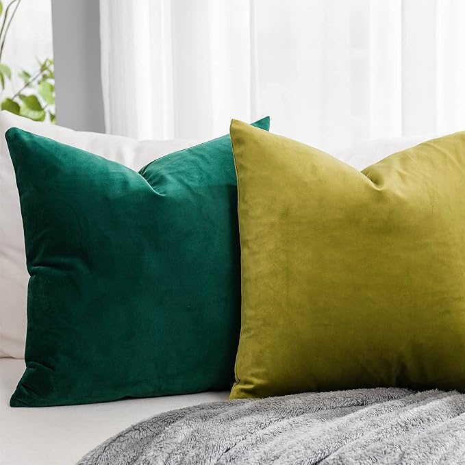 Dark Green Christmas Couch Velvet Throw Pillow Covers 14x14 inch Set of 2 with Zipper Decorative Luxury Soft Solid Square Cushion Covers Case for Sofa Bed Living Room Car