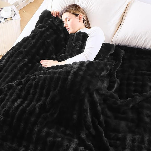 NEWCOSPLAY Faux Fur Fluffy Bubble Twin Blanket for Couch, Black, 60"x80" | Soft Thick Warm Bubble Blanket for Couch Sofa Bed 550GSM, Plush Cozy Luxury Decorative Throw, Gift for Women Men