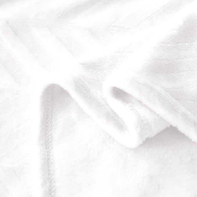 Whale Flotilla Flannel Fleece Bed Blanket Twin XL Size, White | Lightweight Breathable Soft Bedspread, Plush Fluffy Coverlet Chevron Design Decorative Blanket for All Season, 90x66 Inch