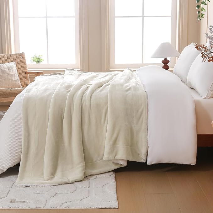 SOCHOW Sherpa Fleece Throw Blanket, Linen, 50x60 inches | Double-Sided Super Soft Luxurious Plush Blanket Throw Size