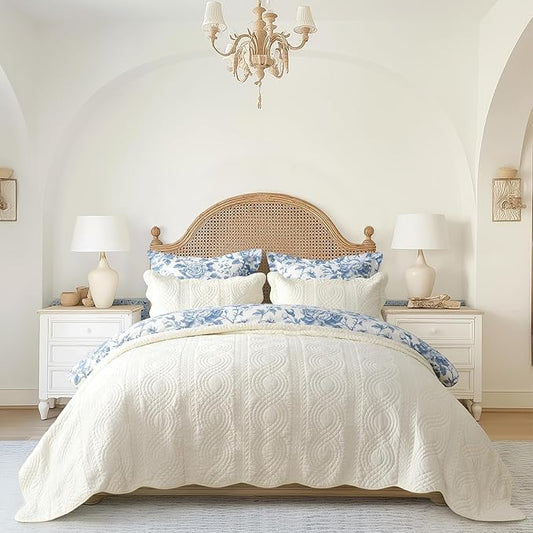 EverGrace 100% Cotton Scallop Quilt Set, King Size, Ivory Cream | Scalloped Border, Timeless Chic Aesthetic, All-Season Comfort, Perfect French Country Bedroom Decor, 3 Piece Set with 2 Shams