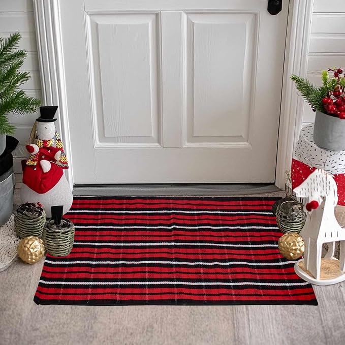 Christmas Buffalo Plaid Rug 27.5x43 in, Red Black Indoor Outdoor Rug | Cotton Blend, Hand-Woven Look, Machine Washable, Layering Rug, Porch Entryway Decor