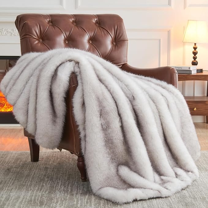 NEWCOSPLAY Faux Fur Thick Twin Blanket for Couch, Grey White, 60"x80" | Luxury Fluffy Thick Warm Blanket for Couch Sofa Bed 1000GSM, Soft Plush Cozy Decorative Throw, Gift for Women Men