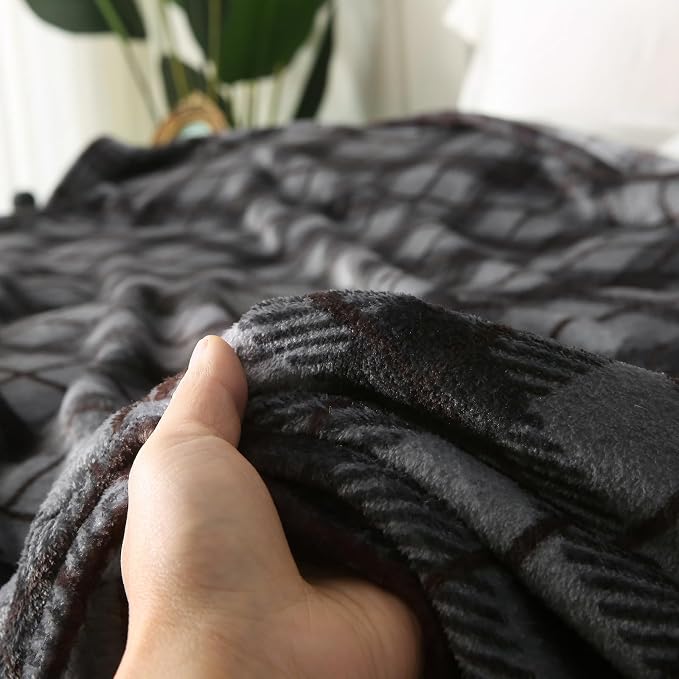 MERRYLIFE Black Plaid Flannel Throw Blanket for Couch Bed Sofa 50" 60" | Grid Pattern, Ultra-Plush Soft, Decorative Colorful Travel Blanket, farmhouse, Machine Wash, Gift Choice