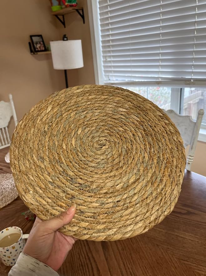 13 inch Round Woven Placemats Set of 6, Natural Hand-Woven Water Hyacinth Boho Rattan Placemats, Chargers for Dinner Plates, Farmhouse Weave Place Mats, Rustic Wicker Table Mats Decor for Home,Wedding