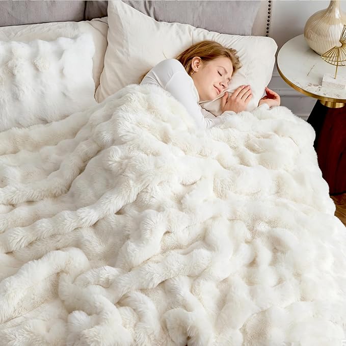 NEWCOSPLAY Faux Fur Fluffy Bubble Twin Blanket for Couch, Ivory, 60"x80" | Soft Thick Warm Bubble Blanket for Couch Sofa Bed 550GSM, Plush Cozy Luxury Decorative Throw, Gift for Women Men