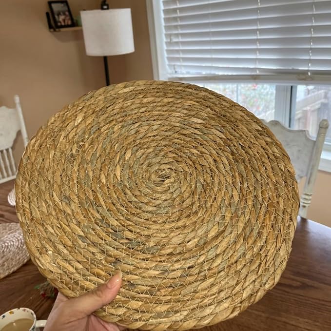 15 inch Round Woven Placemats Set of 4, Boho Rattan Natural Hand-Woven Water Hyacinth Placemats, Chargers for Dinner Plates, Farmhouse Weave Place Mats, Rustic Wicker Table Mats Decor for Home,Wedding