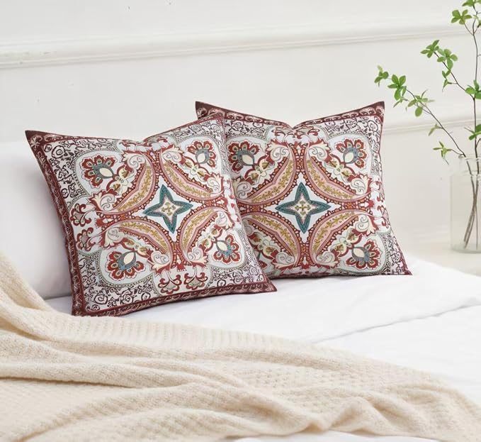 Boho Throw Pillow Covers 18X18 Inch Set of 2 Bohemian Soft Velvet Couch Pillow Cases Farmhouse Decorative Pillow Covers for Sofa Living Room Bedroom Outdoor Patio Porch Crimson Paisley