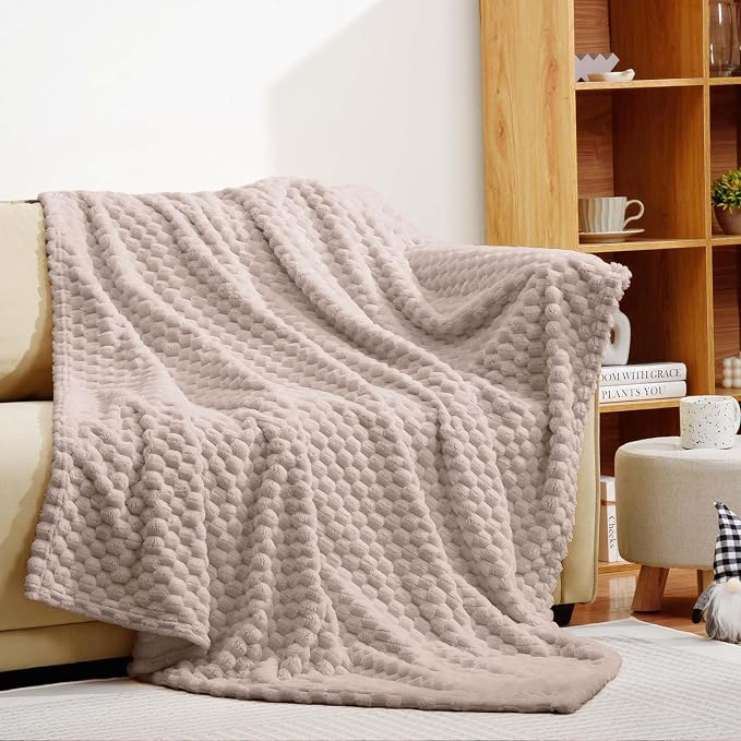 Excervent Hexagon Jacquard Throw Blanket for Kids, 40x50 Inches, Camel | Decorative Fuzzy Flannel Fleece Throw Blanket for Sofa, Super Soft Cozy Gifts for Kids & Pets, Suitable for All Seasons