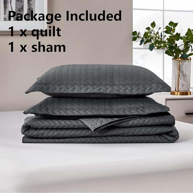 Maple&Stone Dark Grey Quilt Set Twin/Twin XL, Extra Long Bedspread | Breathable Coverlet with Chevron Pattern, All-Season Dorm Bed Cover Set Bedding Decor 2 Piece