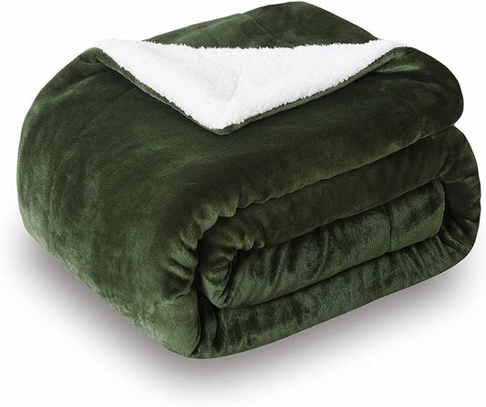 SOCHOW Sherpa Fleece Throw Blanket, Olive Green, 50x60 inches | Double-Sided Super Soft Luxurious Plush Blanket Throw Size