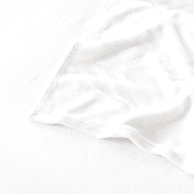 Whale Flotilla Flannel Fleece Bed Blanket Twin XL Size, White | Lightweight Breathable Soft Bedspread, Plush Fluffy Coverlet Chevron Design Decorative Blanket for All Season, 90x66 Inch