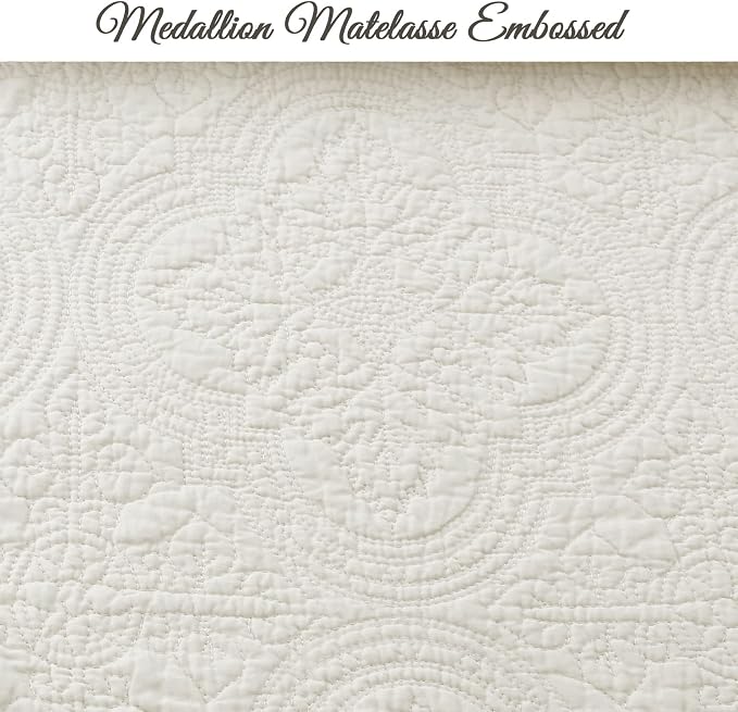 Cozy Line Home Fashions 100% Cotton Medallion Off White Matelasse Embossed Bedding Quilt Set, Reversible Lightweight Bedspread, Coverlet for All Season (Ivory, Oversized Queen - 3 piece)