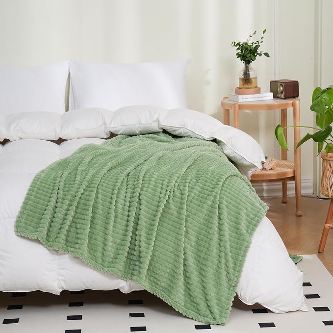 Puncuntex Fleece Throw Blanket Sage Green 60"×80" with Square Grid Design | Super Soft Plush Cozy Flannel Throw Blanket Luxury for Couch Sofa Chair
