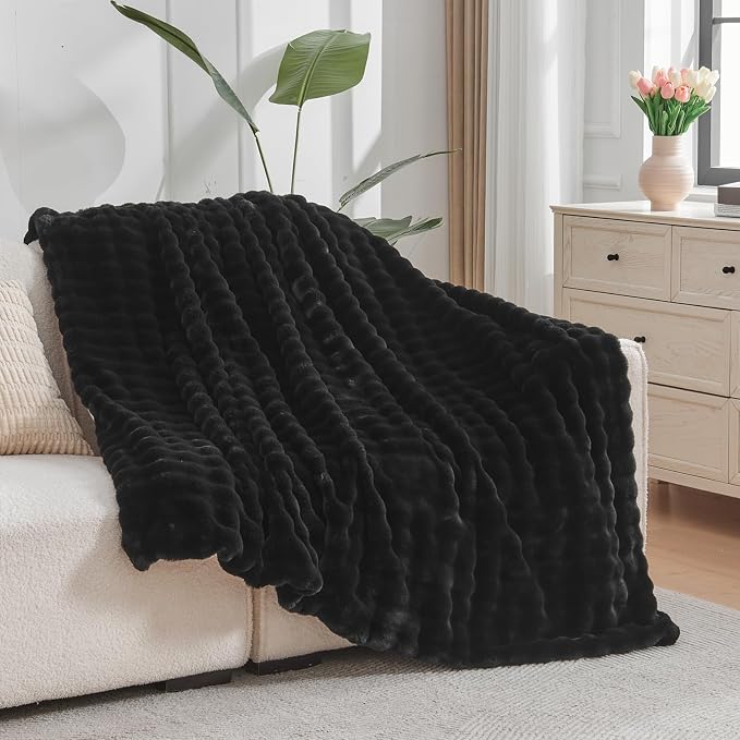 NEWCOSPLAY Faux Fur Fluffy Bubble Throw Blanket for Couch, Black, 50"x60" | Soft Thick Warm Bubble Blanket for Couch Sofa Bed 550GSM, Plush Cozy Luxury Decorative Throw, Gift for Women Men